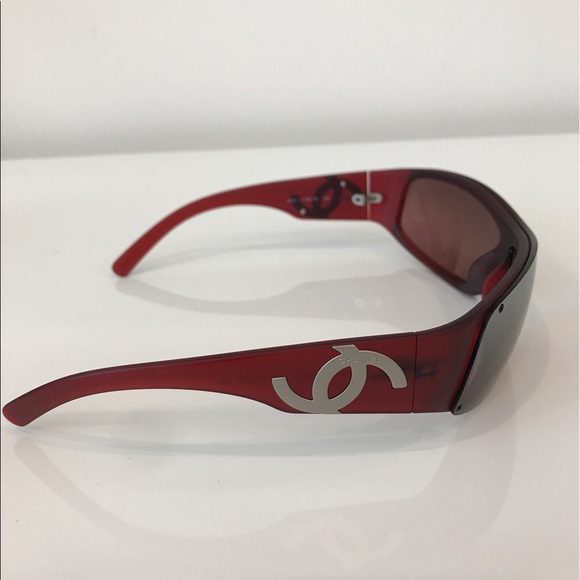 Authentic Chanel sunglasses - Picture 6 of 8